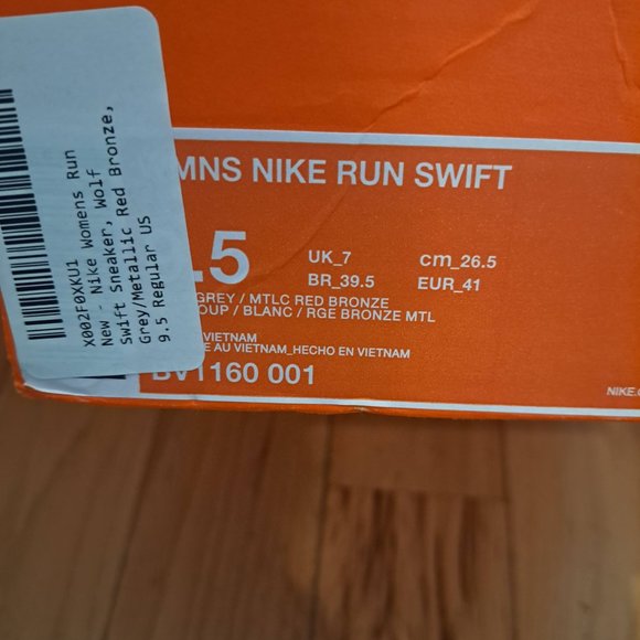 Women's Nike Run Swift running shoe, Wolf Grey/Metallic Red Bronze, 9.5 M - Picture 9 of 9